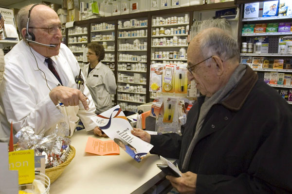 senior-pharmacy-medicare